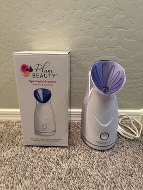 Plum Beauty Facial Steamer — White with Lavender Nozzle